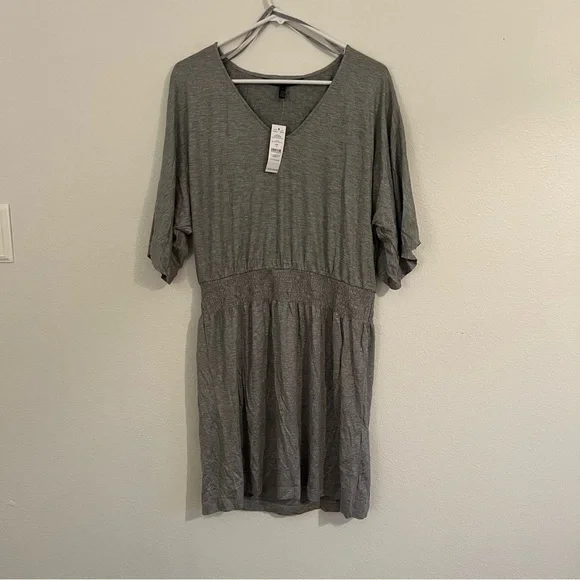 NWT White House Black Market Kimono Sleeve Comfort Waist Dress Metallic Silver - Picture 2 of 7